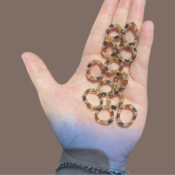 1pc / 12pcs Beaded Flower Stretchy Elastic Ring - Bronze, Copper, Brown tones - Picture 8 of 10